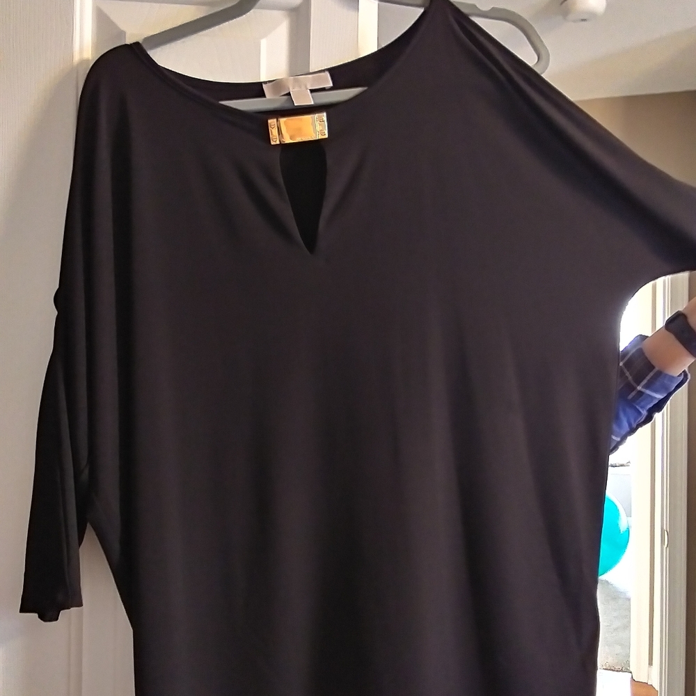 Black 3/4 sleeve dress top